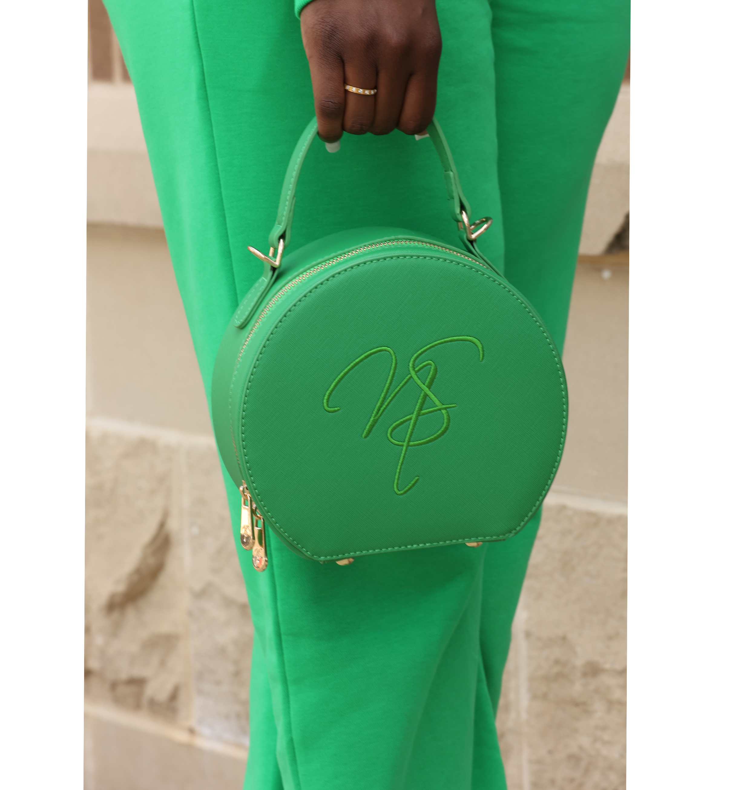 Fee Fee Circle Handbag (crossbody handbag)(NO RESTOCK)