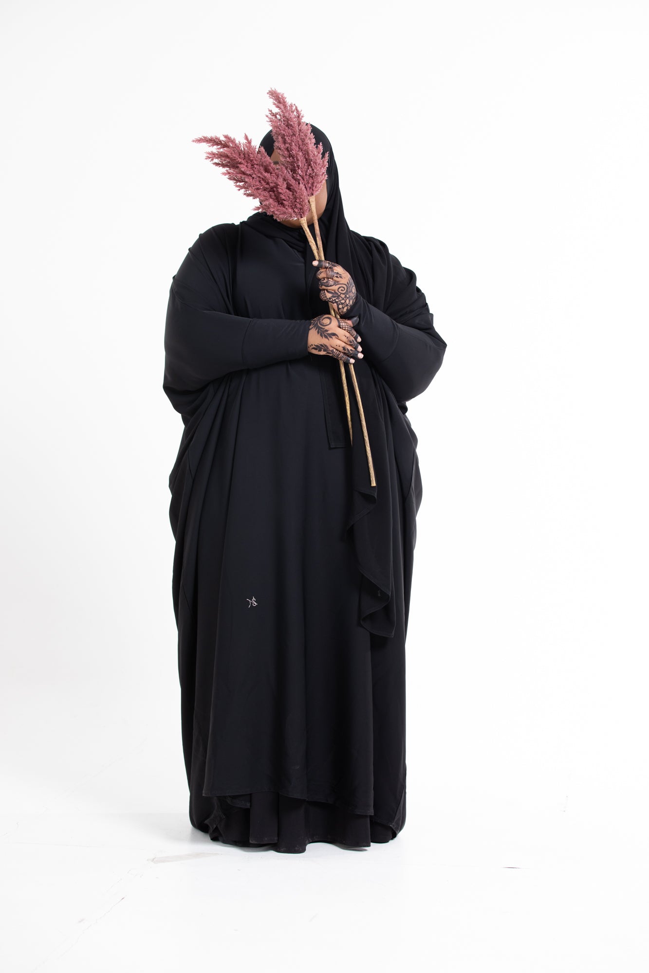 Safiyyah Bisht Shoulder Abaya Hijab