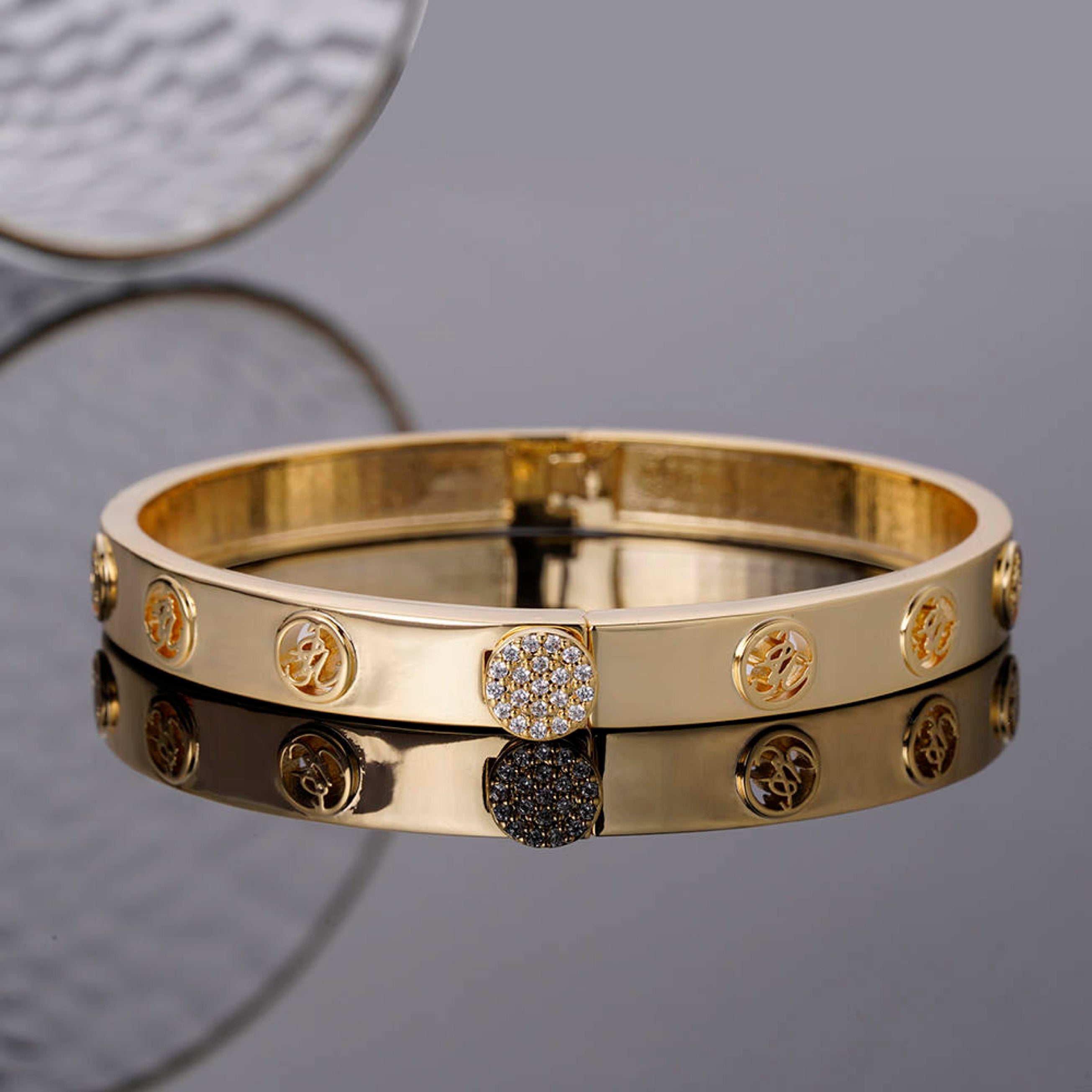 NS Signature Hinge Bangle Jewelry